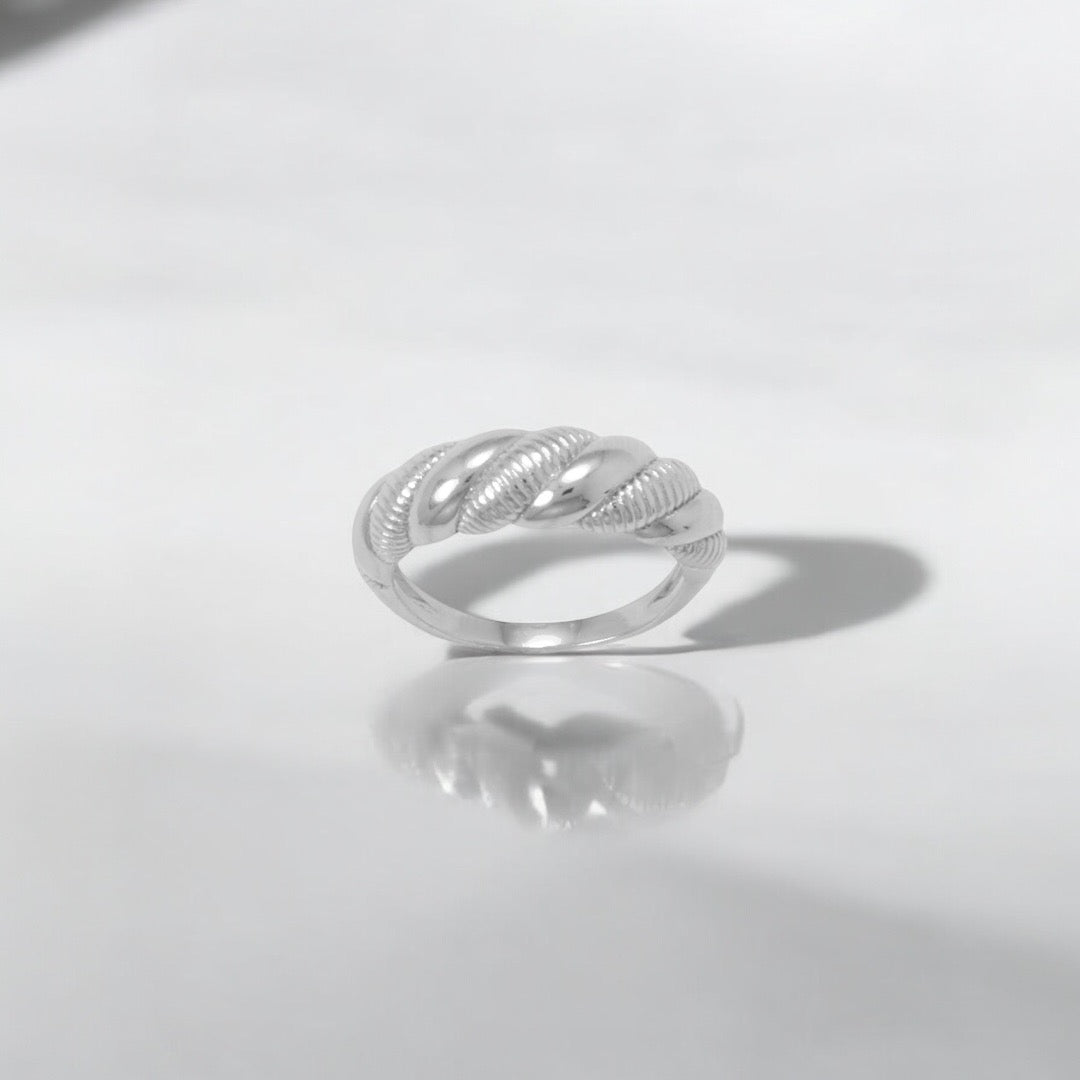 Alternating Textured Twist Stackable Sterling Silver Ring - Sparks and Gem