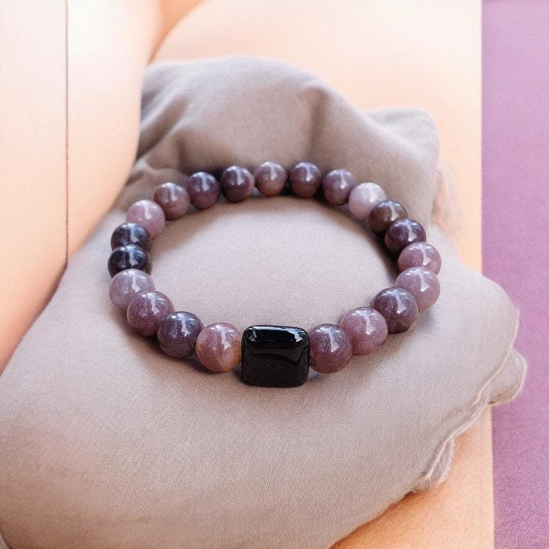 Purple Aventurine and Square Onyx Gemstone Stretch Bracelet - Sparks and Gem